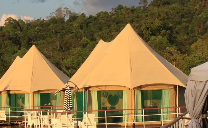 4 Rivers Floating Lodge