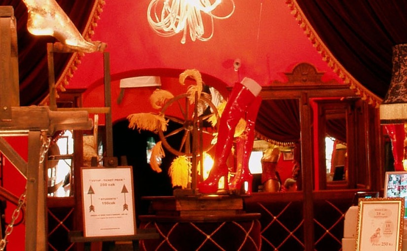 Learn about the birds and the bees at a sex machine museum