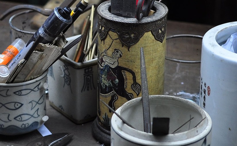 Visit Reaching Out Arts & Crafts