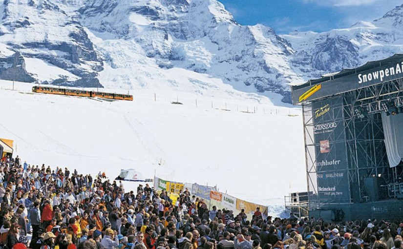 Rock with altitude at SnowpenAir