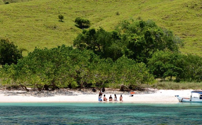 Komodo dragons and ancient customs in Indonesia