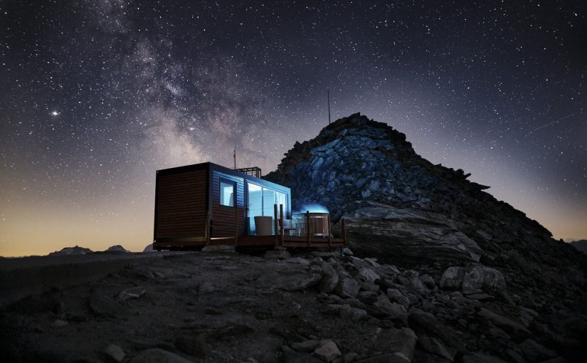 A Swiss Cube in the Stars