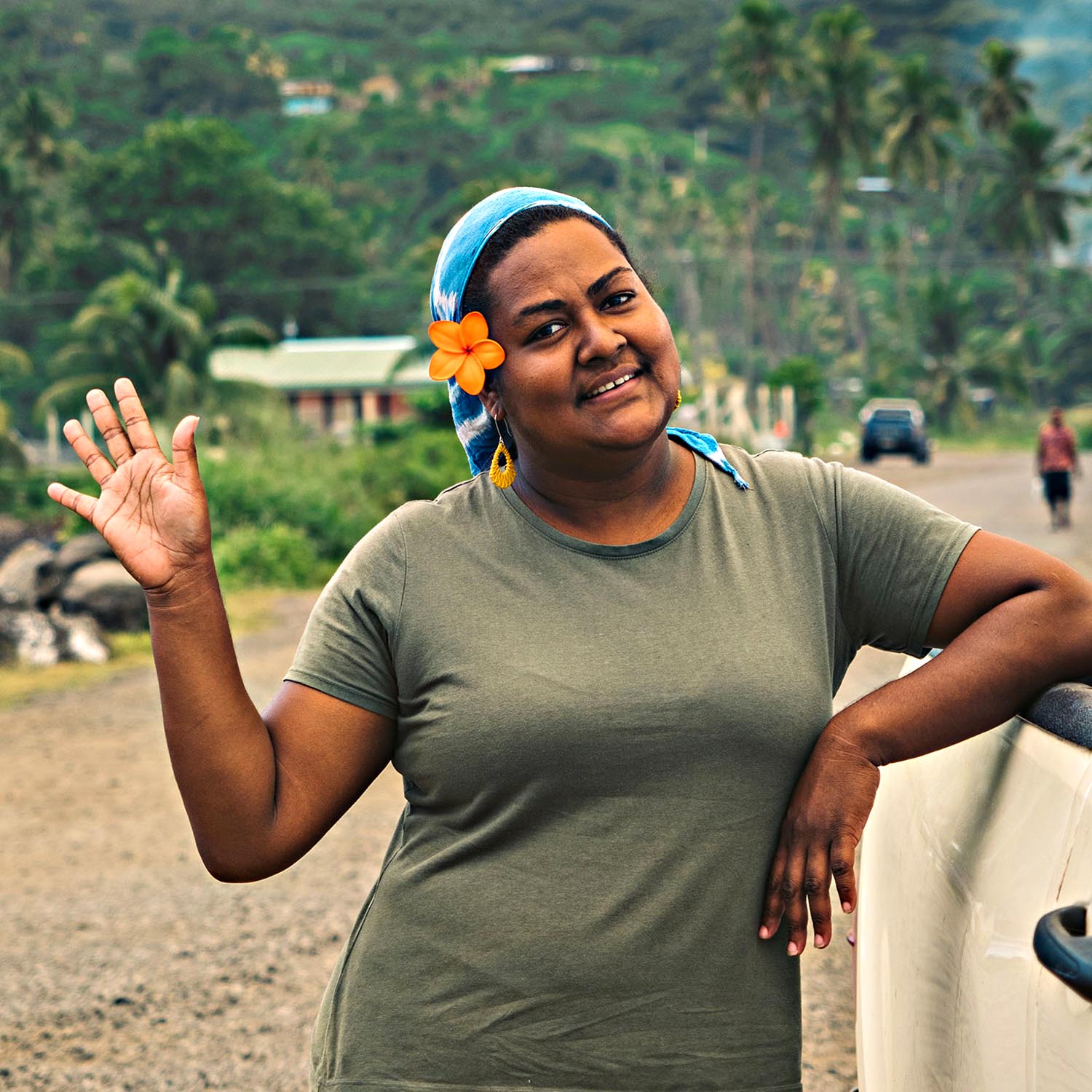 The friendly Akanisi from Aloha Tours.
