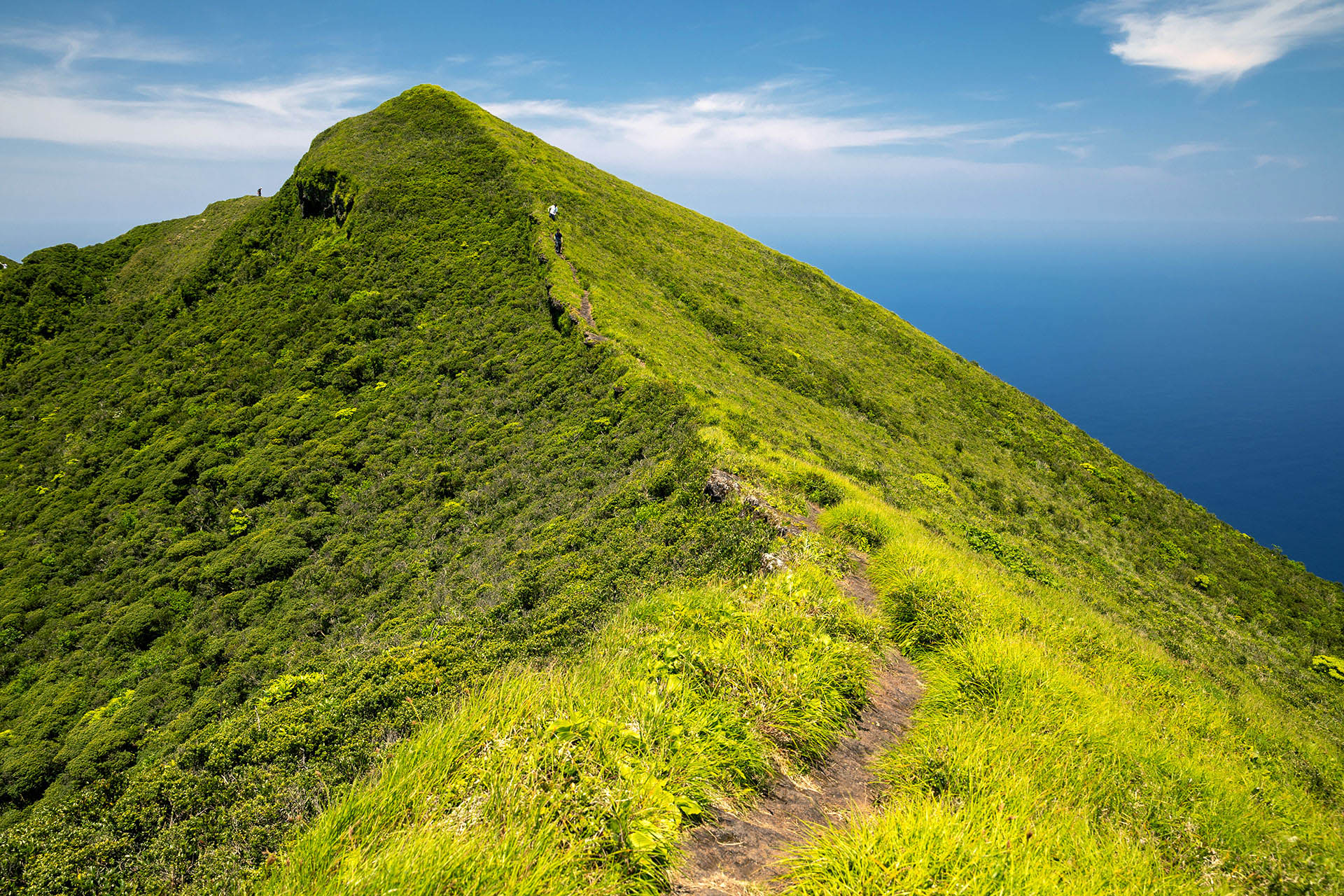 Mount Hachijo-Fuji, where you can skirt the perimeter of a volcano crater that last erupted in 2002. ©Jordy Meow.