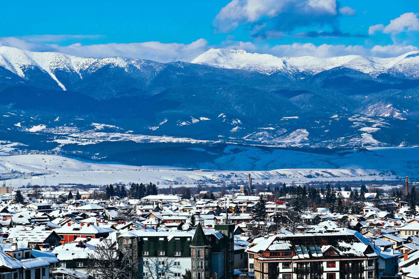 The cityscape of Ketchum in Idaho, blanketed by a layer of snow.