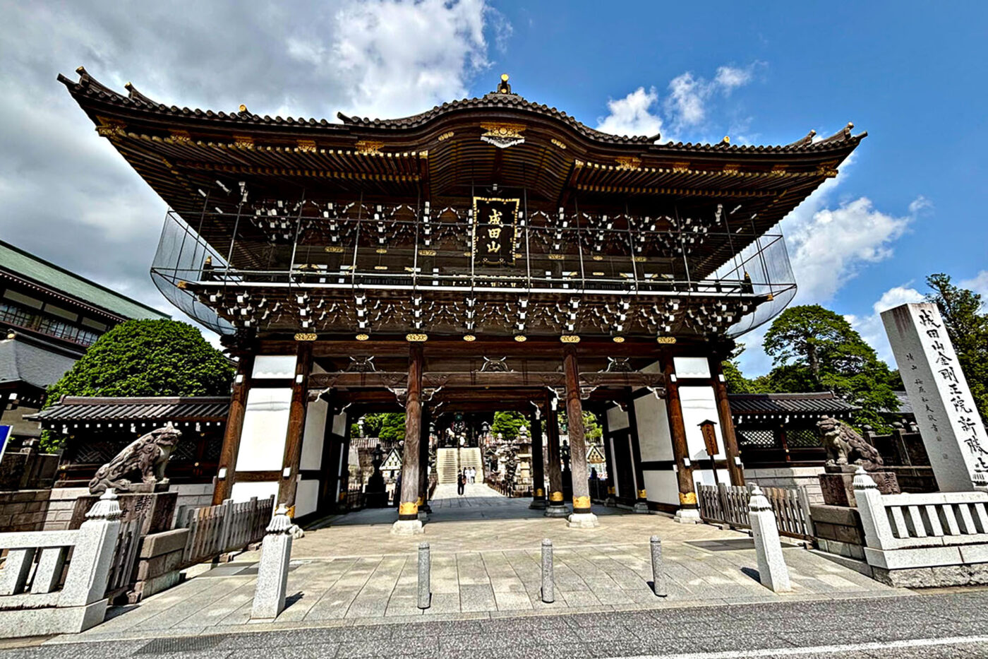 The entrance to Naritasan Shinsho-ji Temple in Narita.