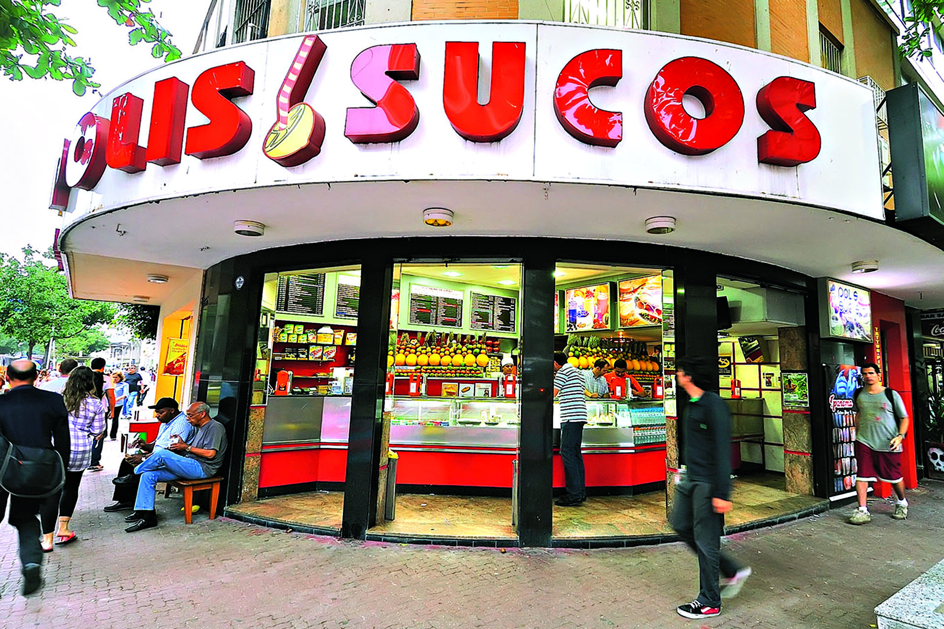 Polis Sucos, Ipanema’s most beloved juice bar.