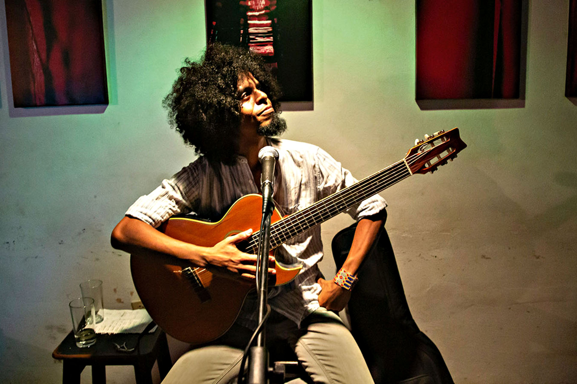 Musician Ramón David at La Bombilla Verde.