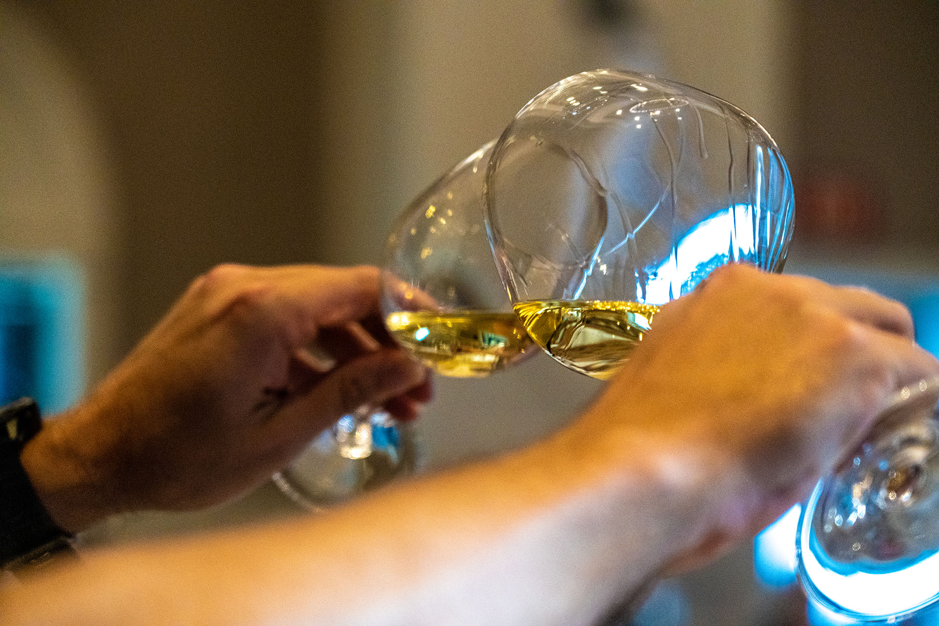 Full-bodied whites deserve a big glass.