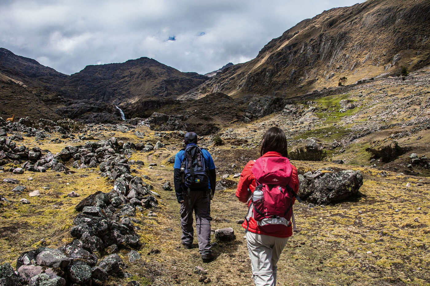 Going off trail near Huancahuasi to visit a waterfall.