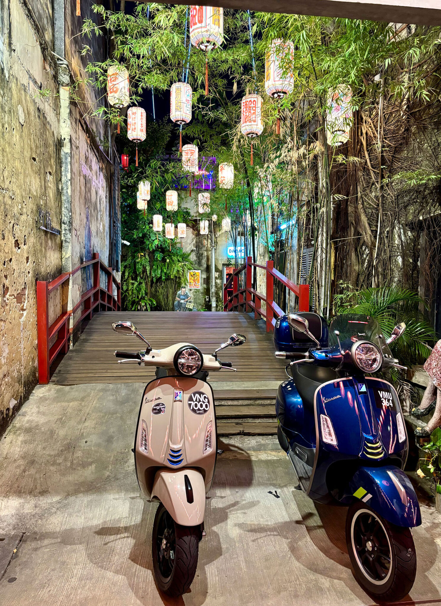 The vespas in question.