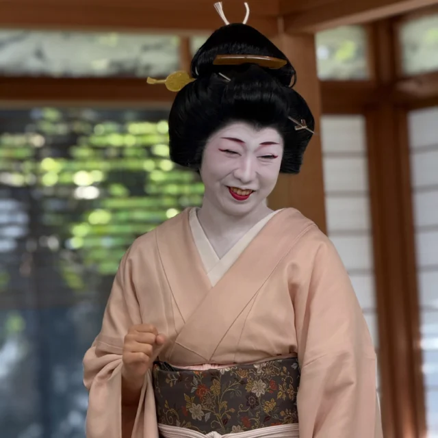 When a geisha pours you a sake it’s rude not to accept. When three geisha’s offer you sake…
@jamo_gets_lost doing it tough on assignment in the amazing Niigata Prefecture.